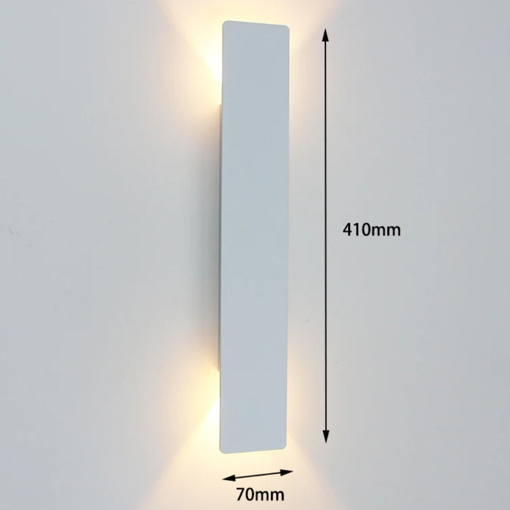 Applique murale aluminium maison couloir - Dimmix