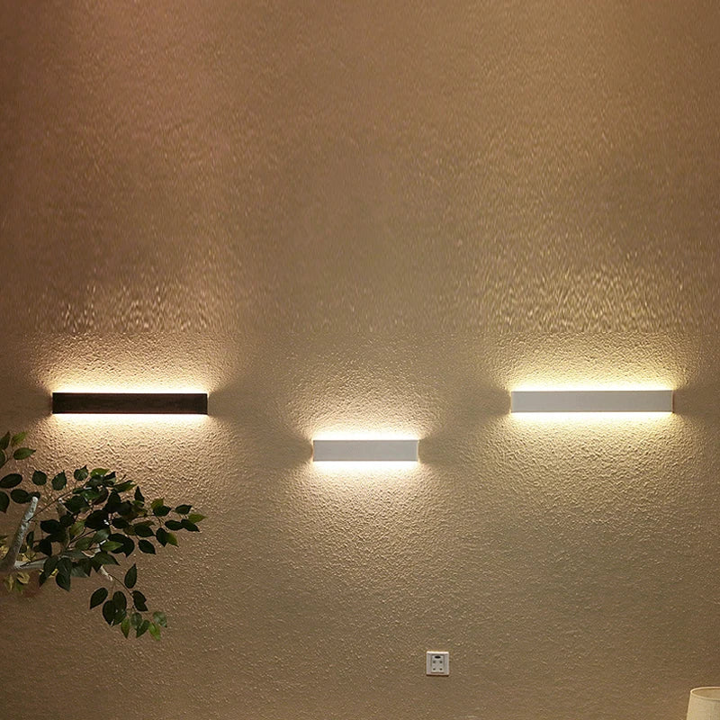 Applique murale longue en aluminium et à led - Basis