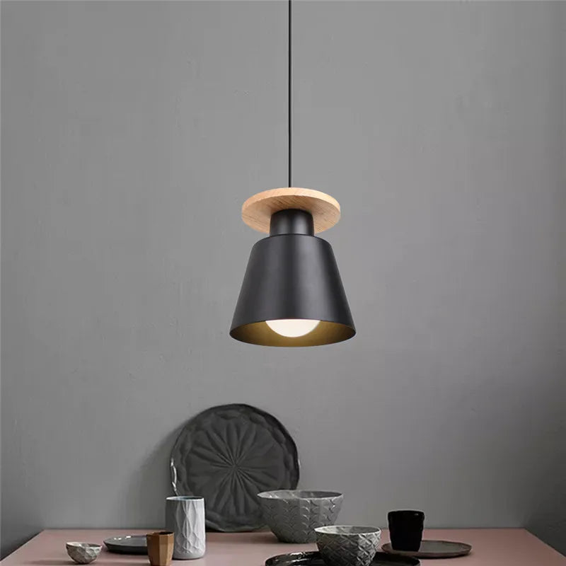 Suspension en métal coloré et bois de plusieurs formes - Kappa