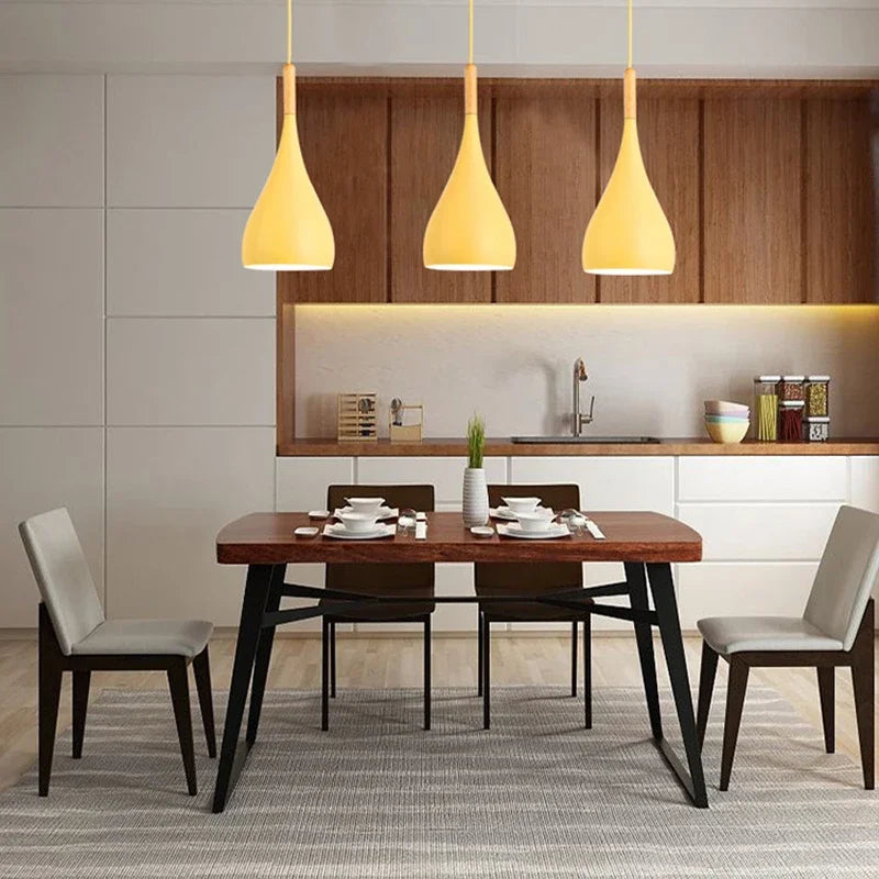 Suspension led en métal coloré et baton en bois - Gamma