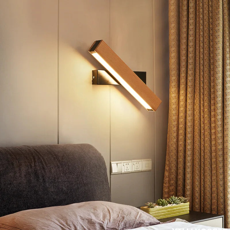 Applique murale rotative nordique en bois massif led réglable - Luxline