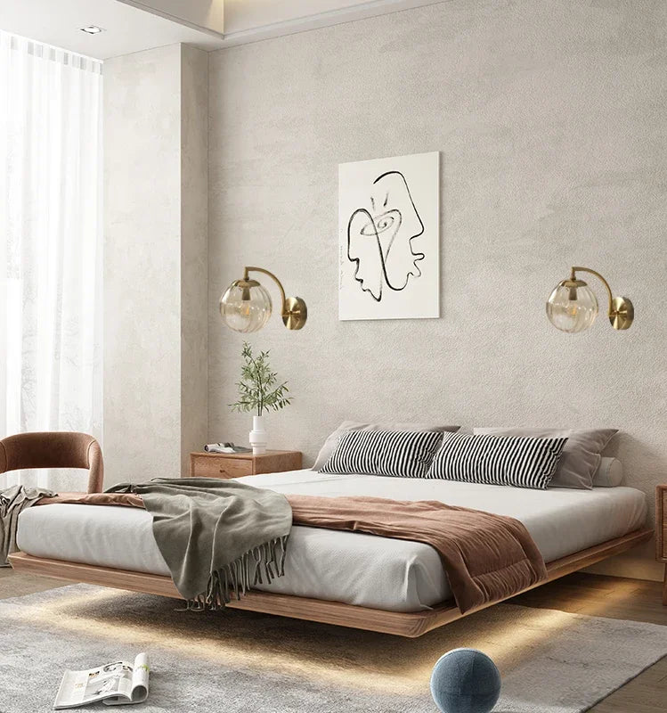 Applique murale led doré avec boule en verre fumé - Track