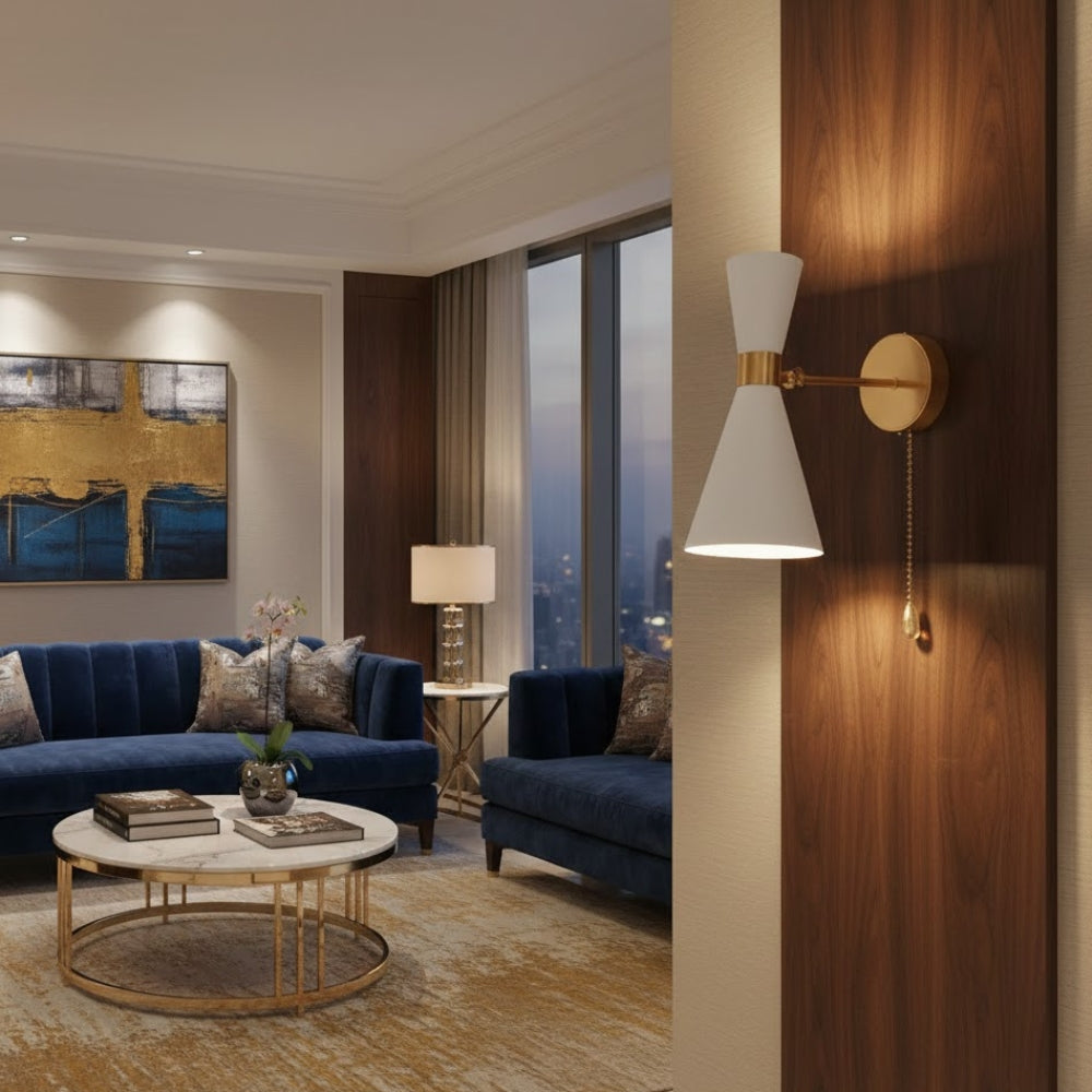 Applique murale design à led dorée avec abat-jour triangulaire - Encast